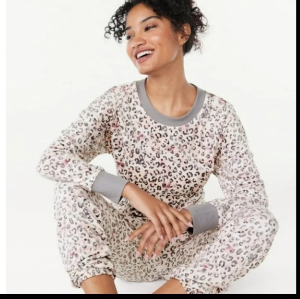 NEW! Joyspun Animal print pajamas NWT 109 - Picture 4 of 6